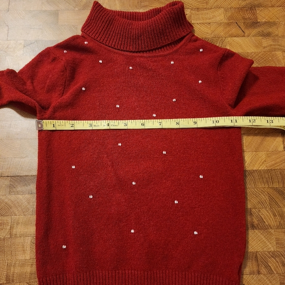 Red turtleneck sweater with festive embellishments toddler girl size - Picture 8 of 12